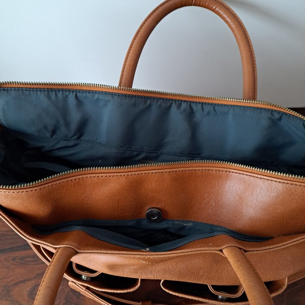Matt & Nat Raylanmed Baby/ Overnight Bag - Picture 4 of 5